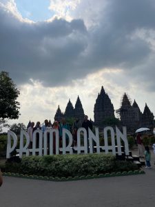 【世界遺産】ジョグジャカルタ遺跡めぐり：魔法と祈りと汗の2日間